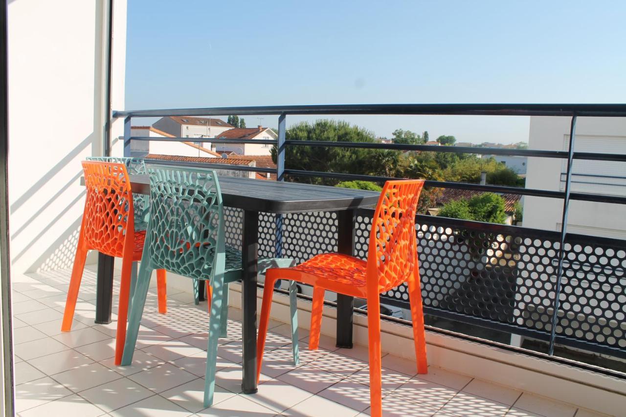 Studio Avec Parking Proche Plage Et Centre Daire Royan Dış mekan fotoğraf